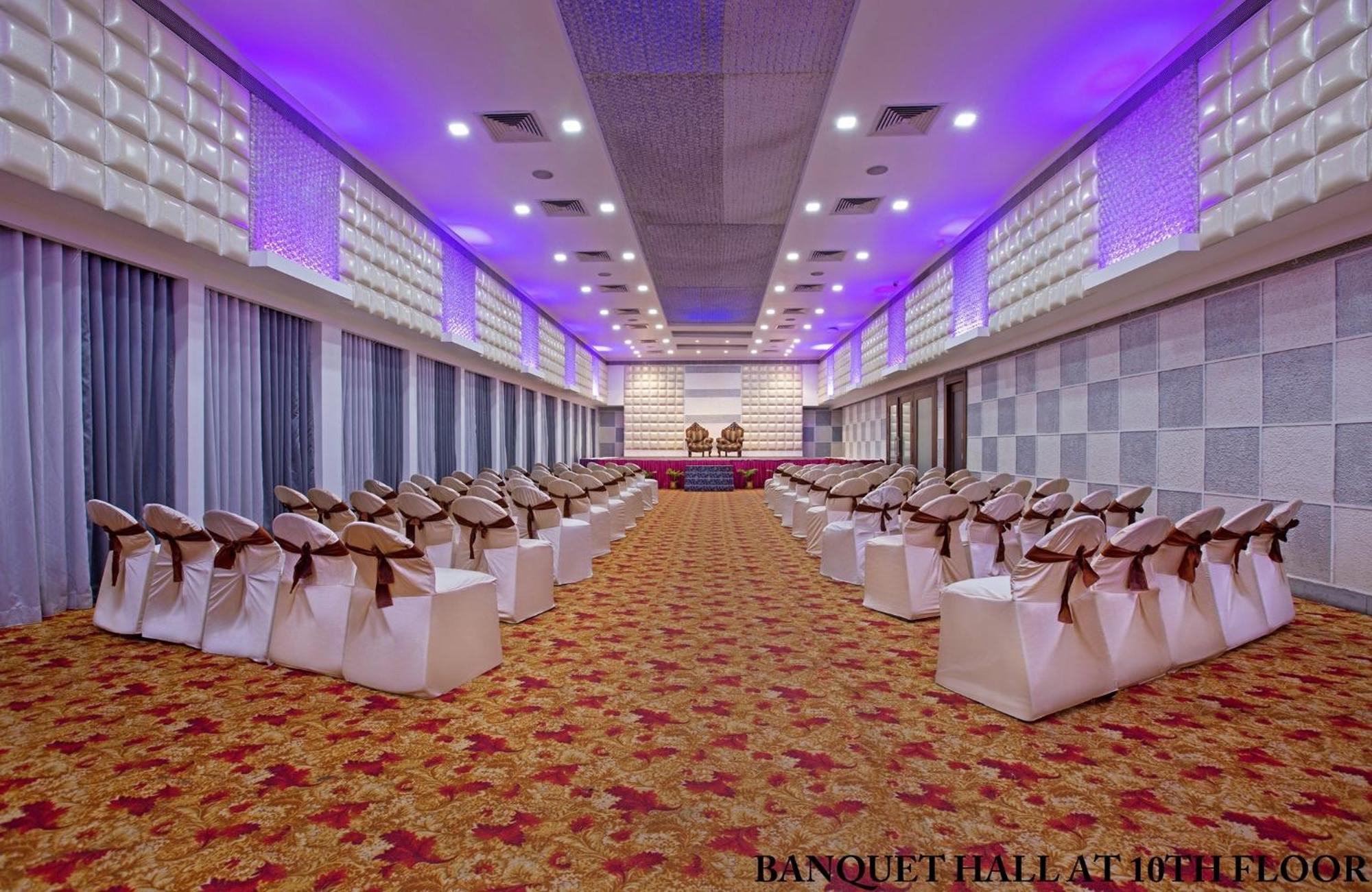 Hotel Rajmahal Гувахати Экстерьер фото